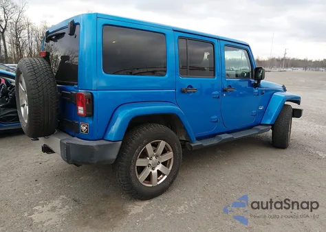 2015 Jeep Wrangler Unlimited Sahara z USA, uszkodzony, nr VIN 1C4HJWEG2FL646592